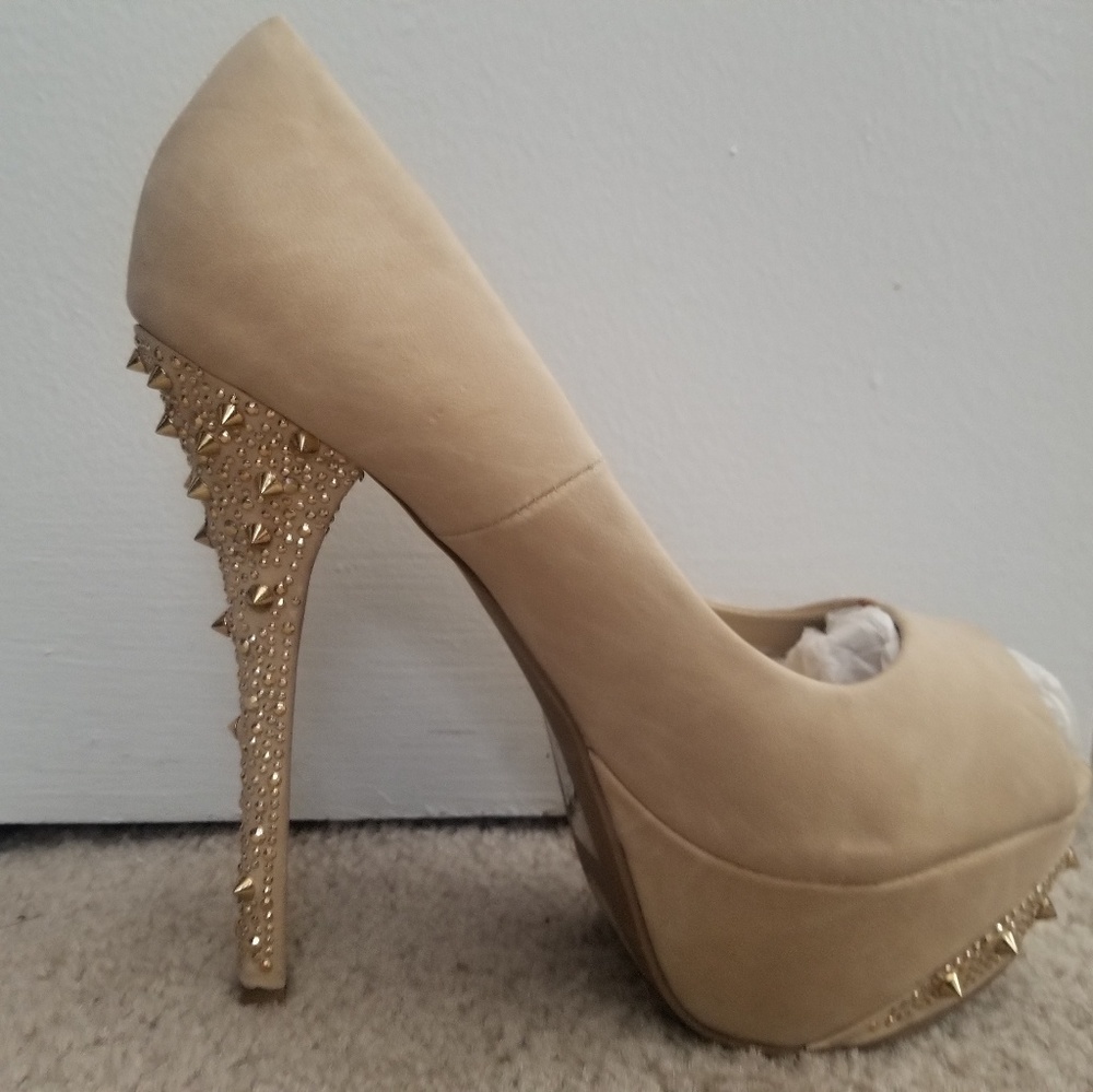 Tan heels